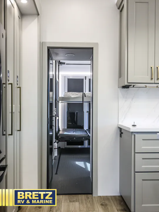 2027 Brinkley Model G 3970, Photos photo 48