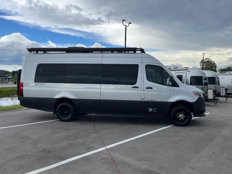 2022 Airstream Interstate 24X Used    Std. Model - Photo 2