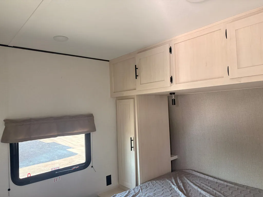 2027 Shasta RVs i-5 Edition 525RS, Photos photo 31