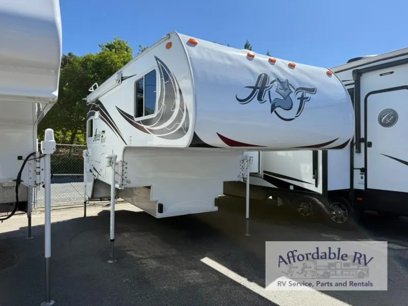 2019 Northwood Arctic Fox Camper 992 - Photo 2