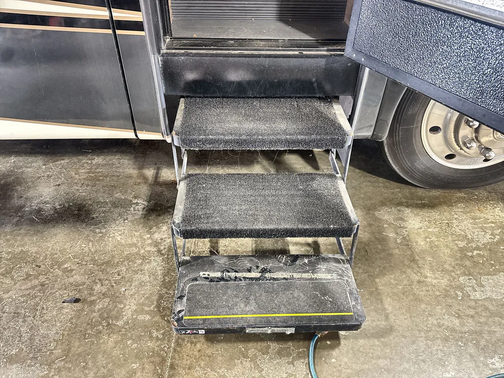 2015 Newmar Canyon Star 3914, Photos photo 30