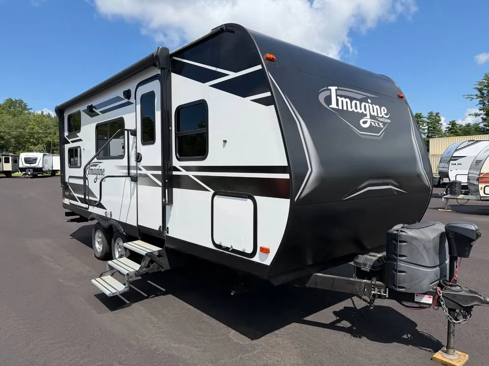 2021 Grand Design Imagine XLS 21BHE
