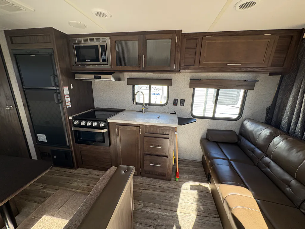 2019 Forest River Cherokee Grey Wolf 26DJSE, Photos photo 11