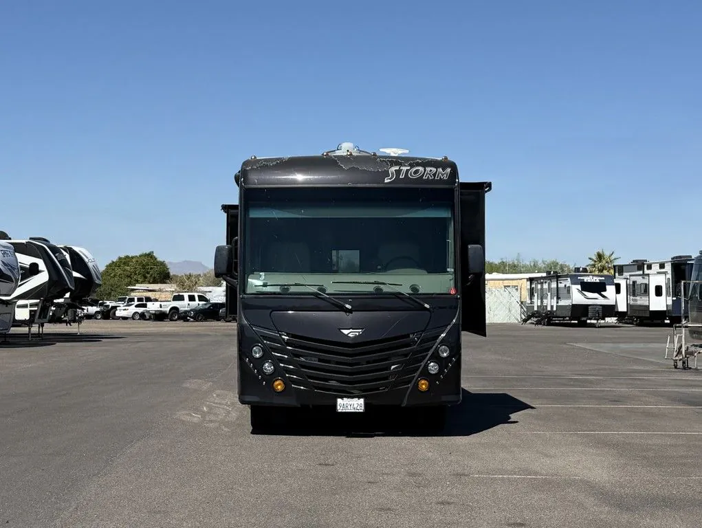 2016 Fleetwood Storm 30L - Photo 4
