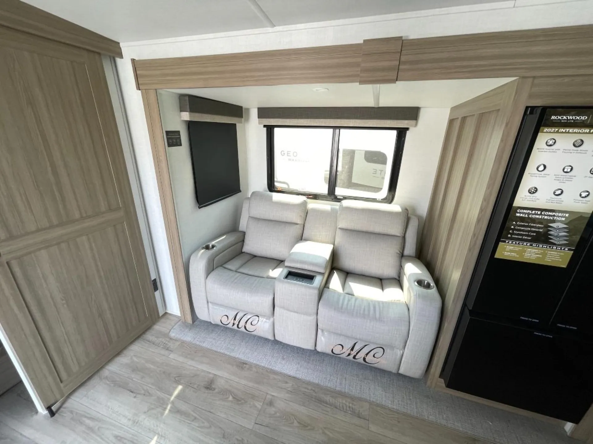2027 Forest River Rockwood Mini Lite 2523MBR — Photo 7