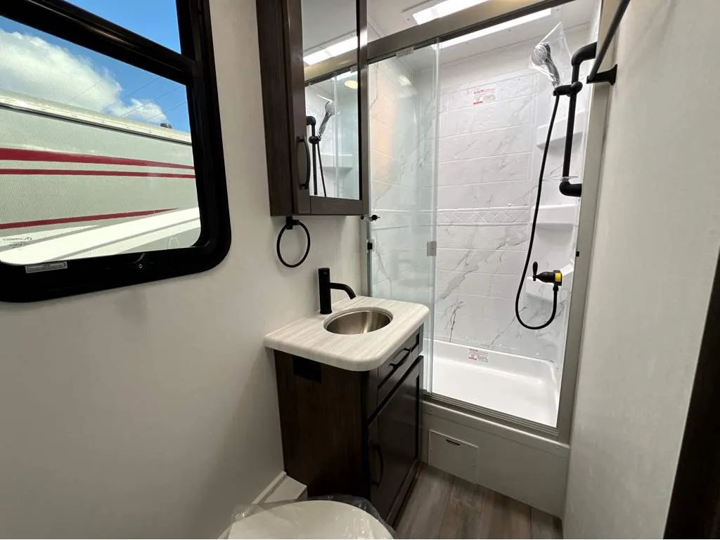2026 Entegra Coach Vision 27A, Photos photo 21