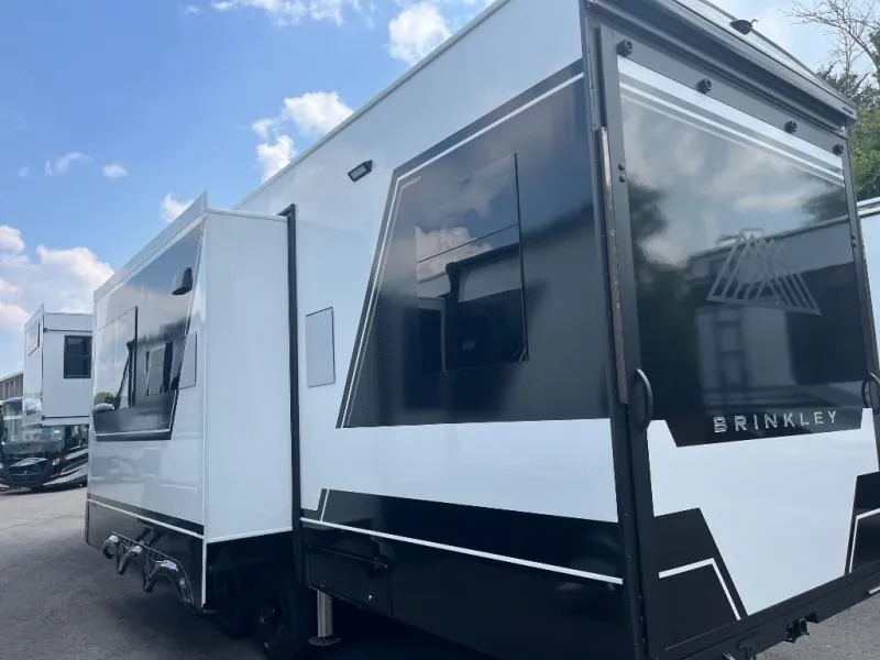 2026 Brinkley Model G 3250 - Photo 4