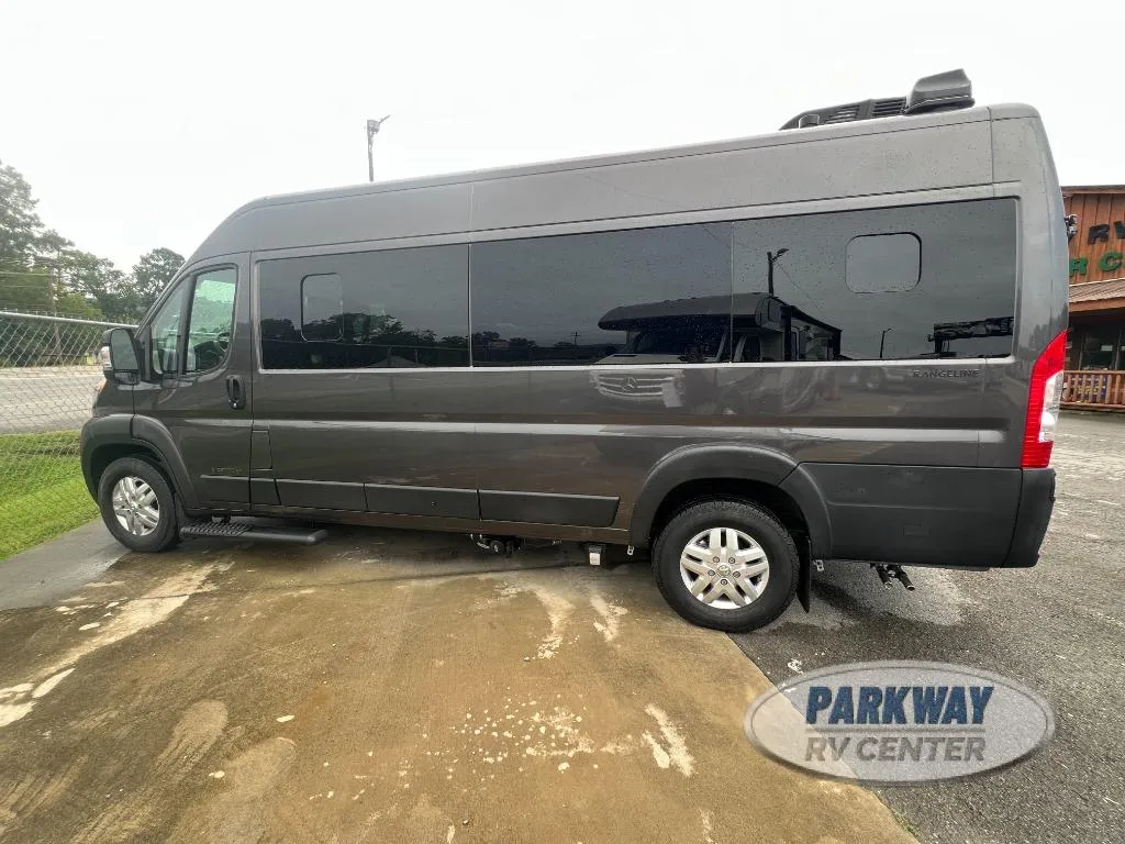 2023 Airstream Rangeline Std. Model - Photo 3