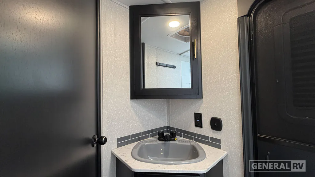 2022 Forest River Cherokee 274BRB, Photos photo 26