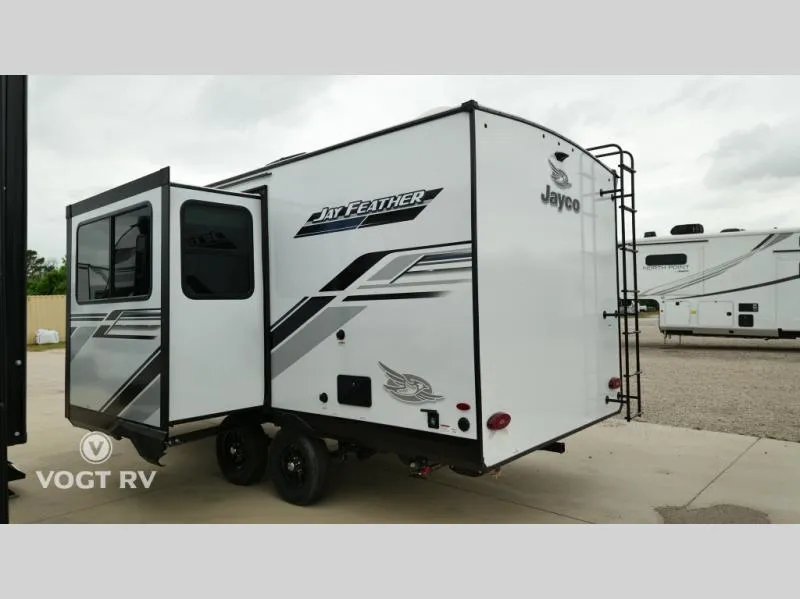2026 Jayco Jay Feather 19MRK - Photo 4