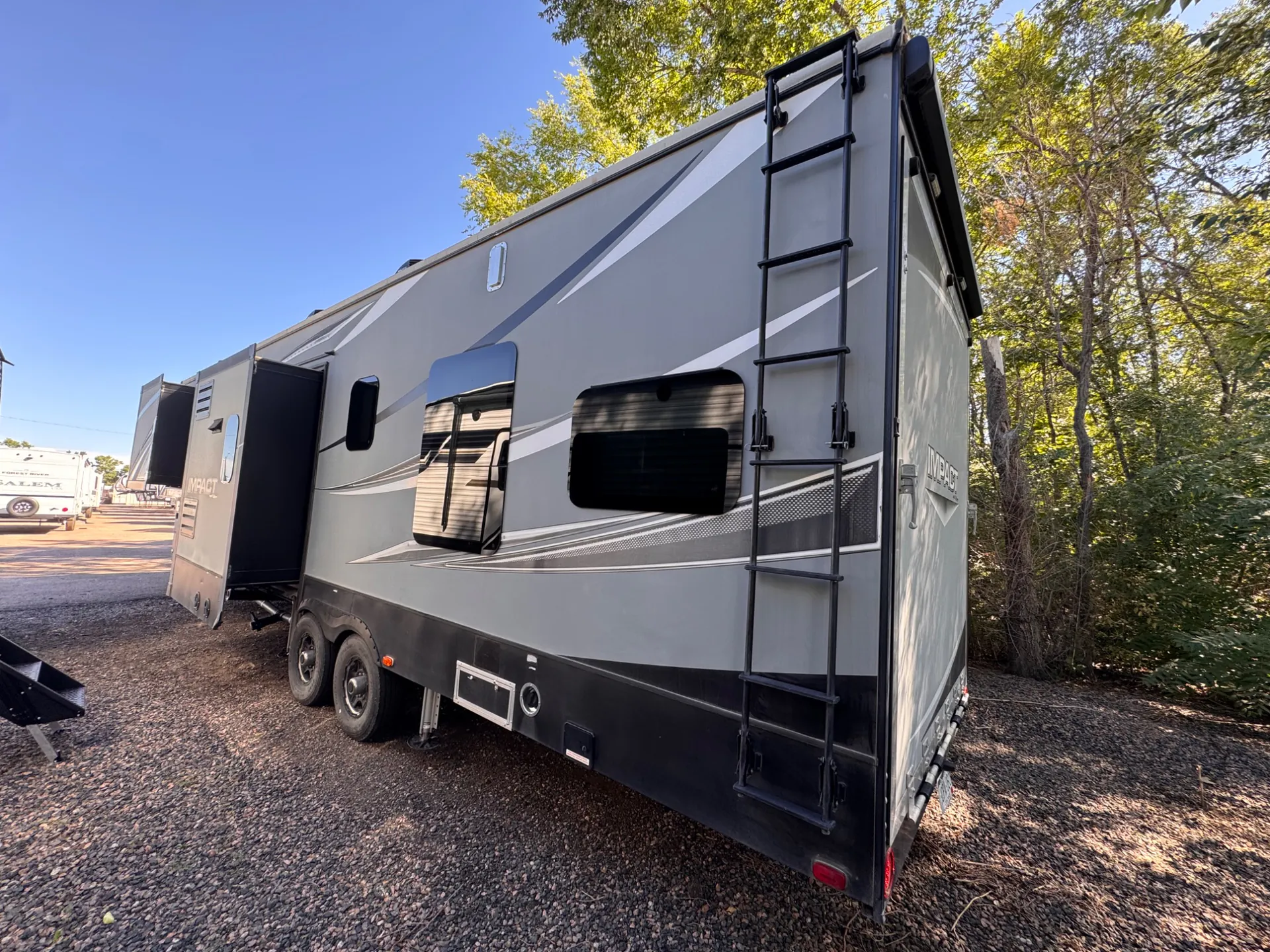 2018 Keystone Impact 361 - Photo 3