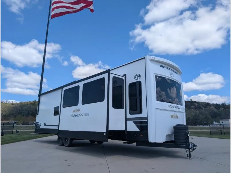 2026 Forest River Sandpiper Destination Trailers 389HBFL - Photo 2