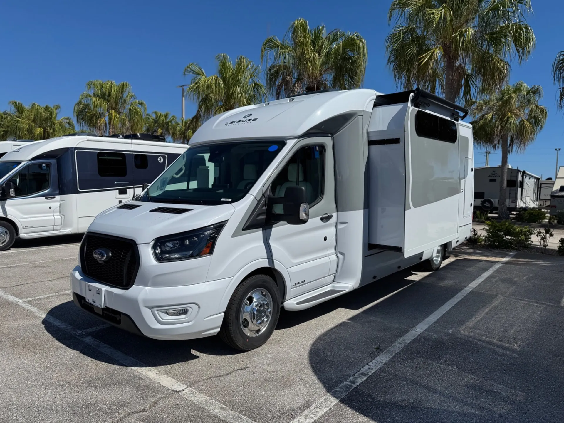 2026 Leisure Travel Vans Wonder 24MBL - Photo 2