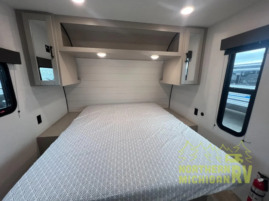2027 Jayco Jay Flight 175FQ, Photos photo 9