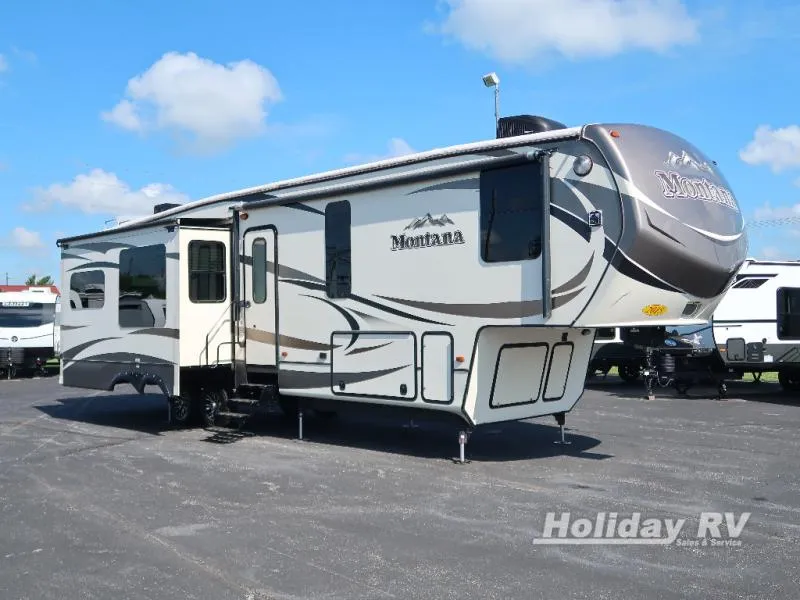 2015 Keystone RV Montana Used    3611 RL - Main photo
