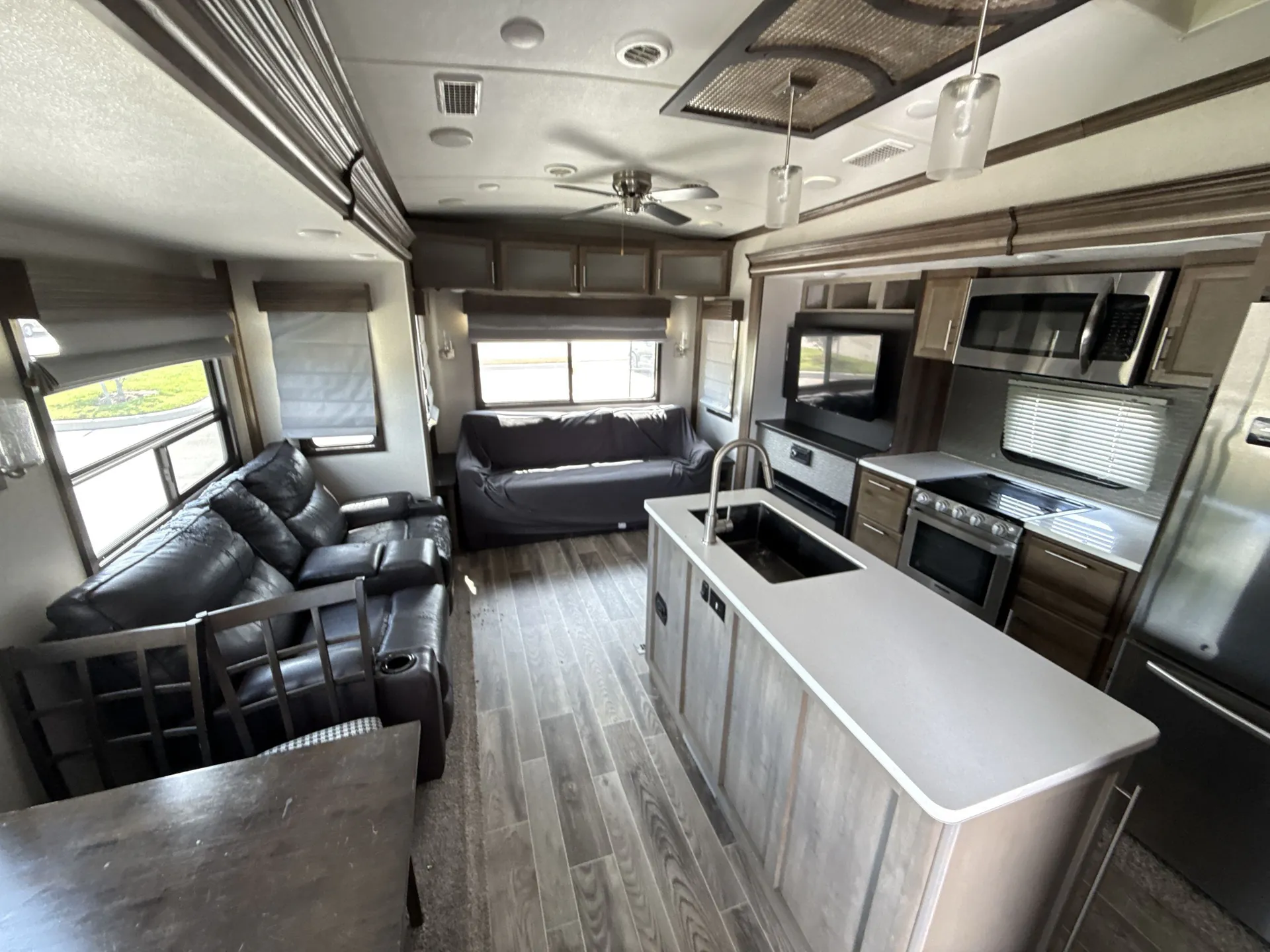 2020 Forest River Cardinal Limited 3780LFLE — living area main