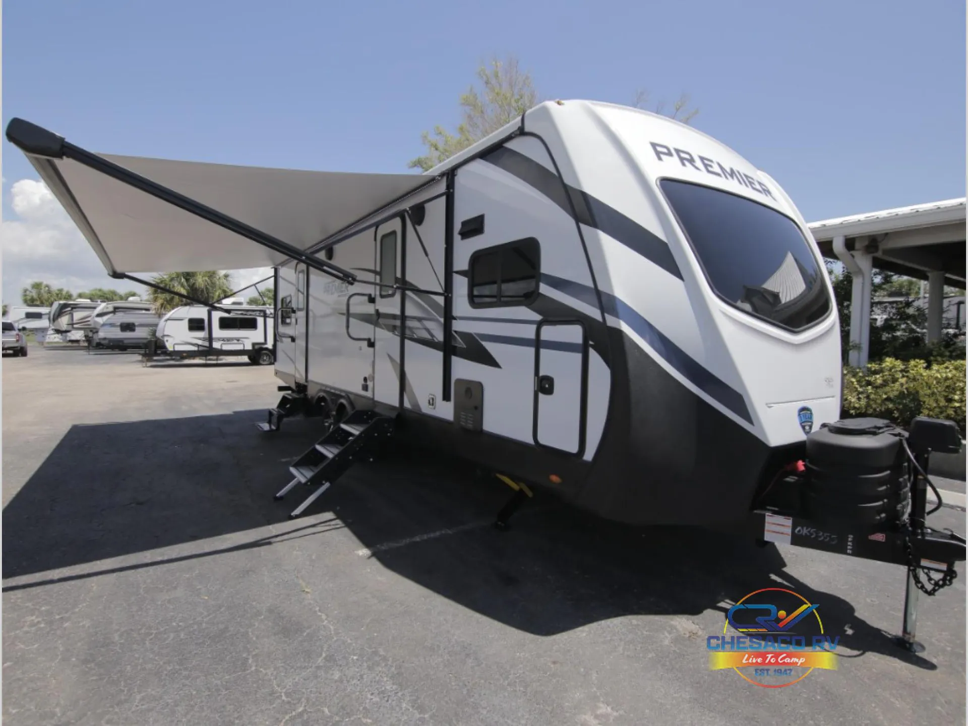 2023 Keystone Premier 25FKPR - Photo 3