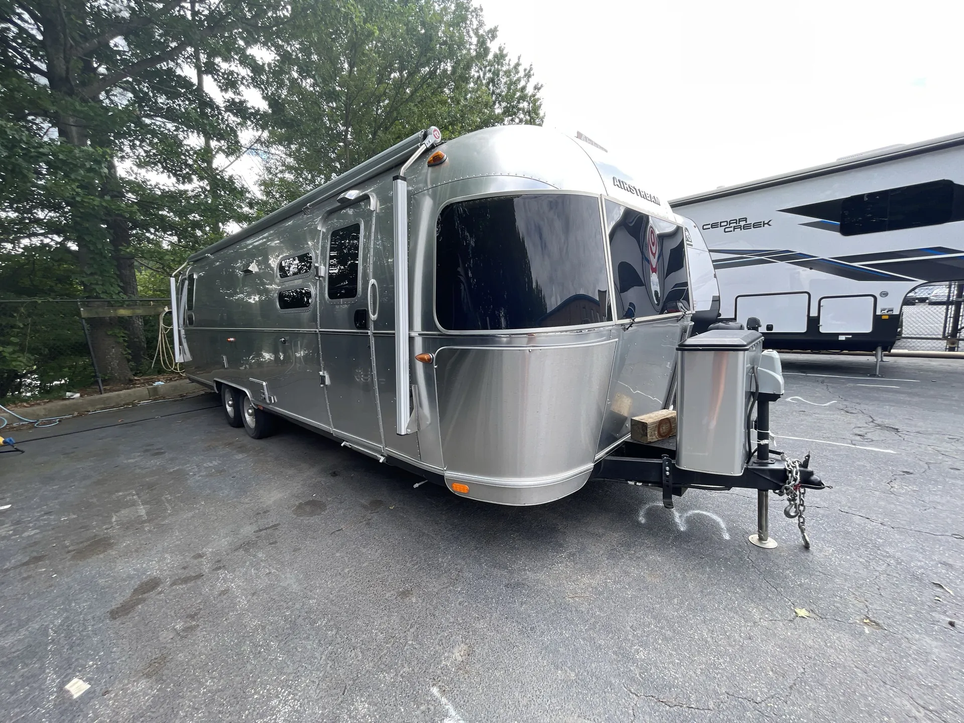 2019 Airstream International Serenity 30 - Photo 2