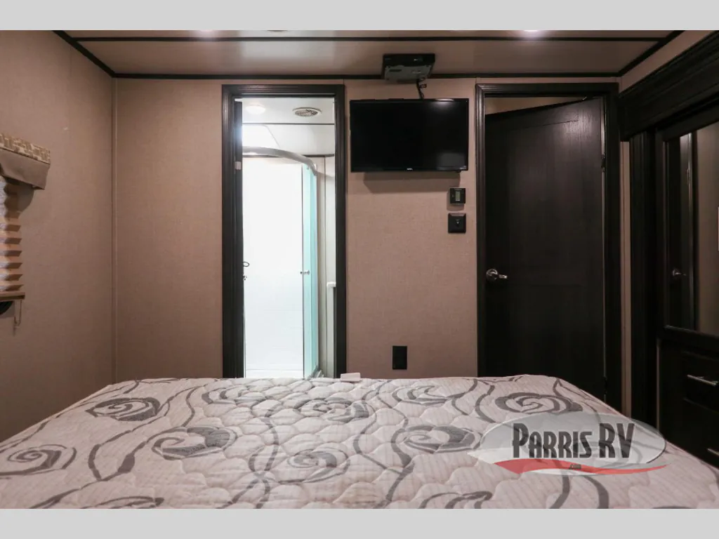 2019 Forest River XLR Nitro 33VL5, Photos photo 8
