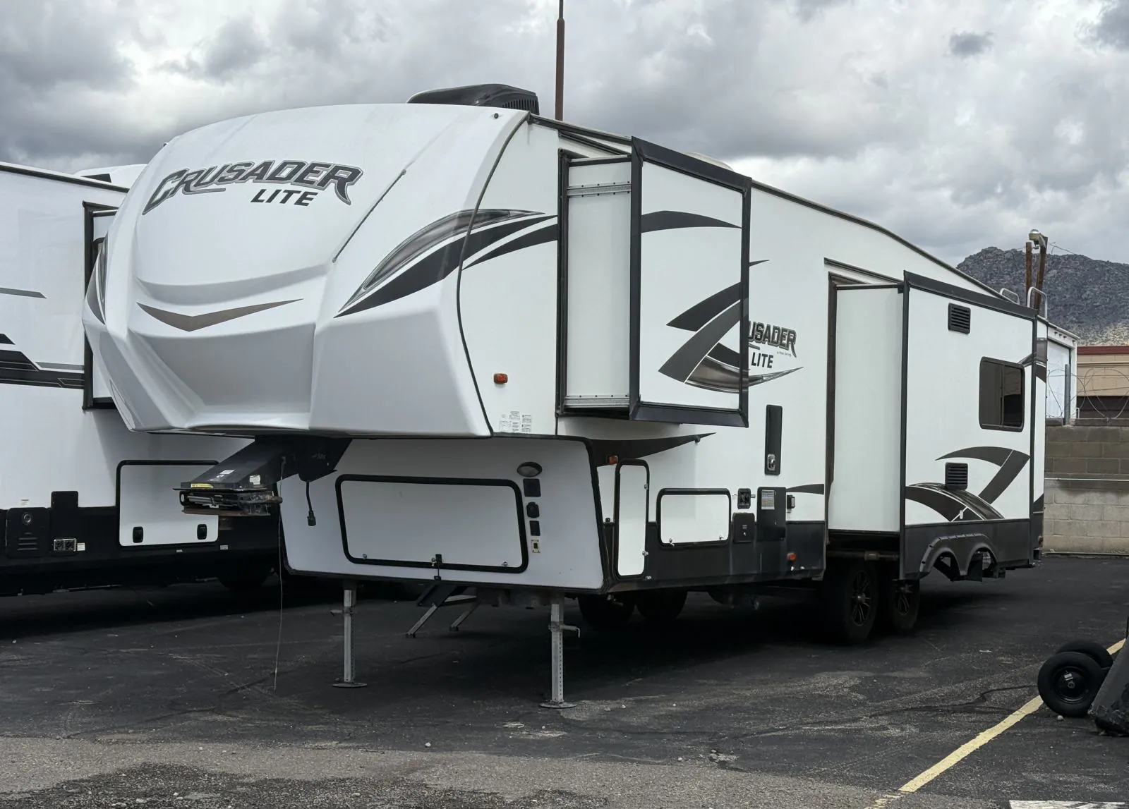 2020 Prime Time Crusader Lite 33BH - Photo 3