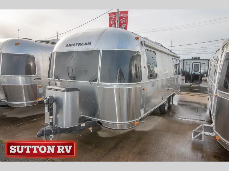 2025 Airstream Globetrotter 25FB - Photo 2