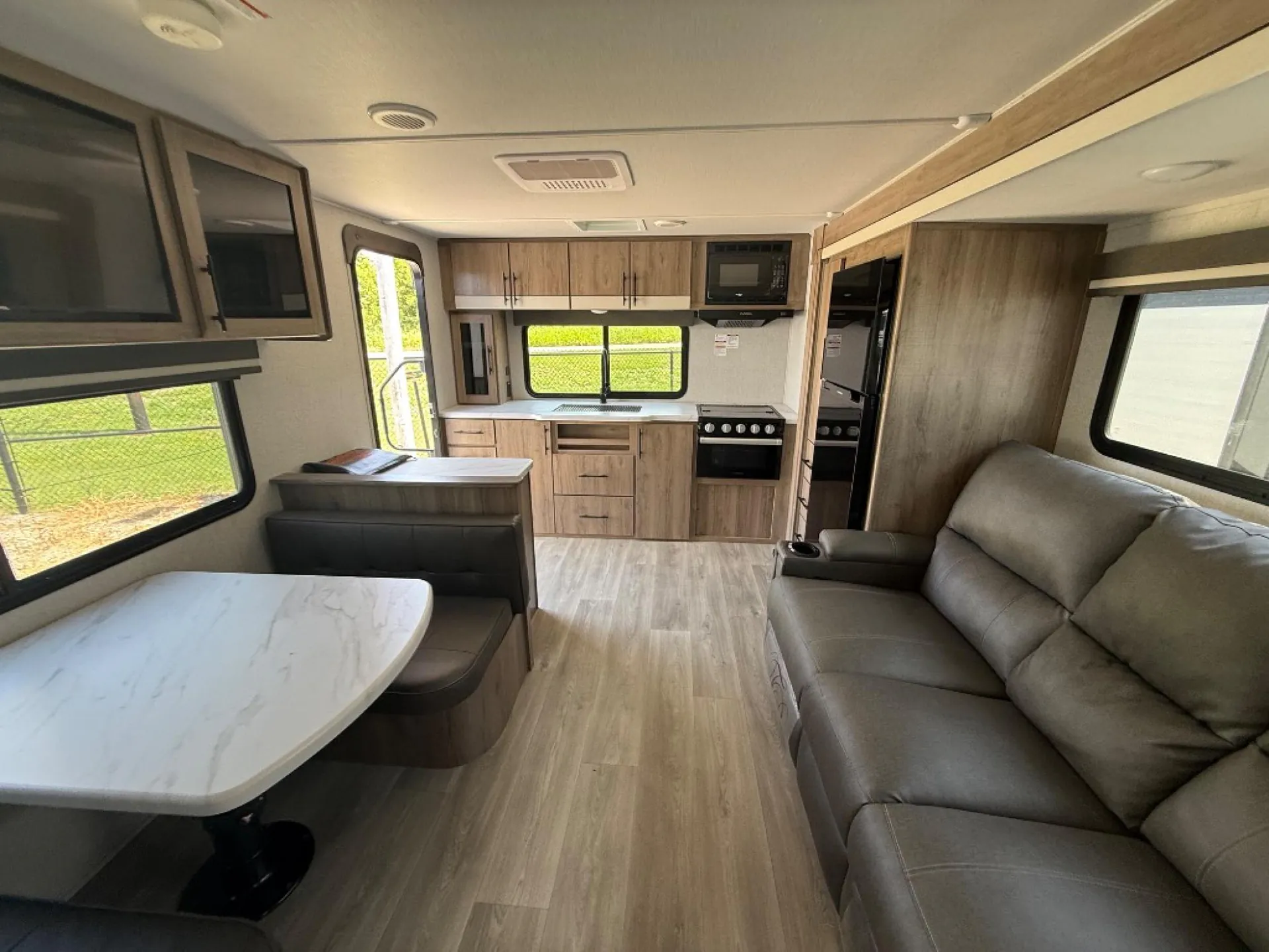 2025 Grand Design Imagine XLS 23LDE - Photo 3
