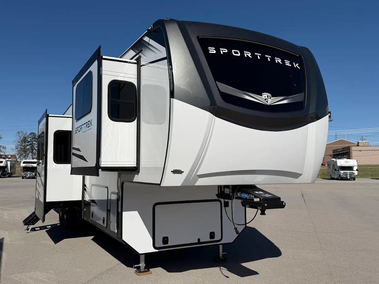 2026 Venture RV SportTrek 5 Touring Edition STTF365VFL - Main photo