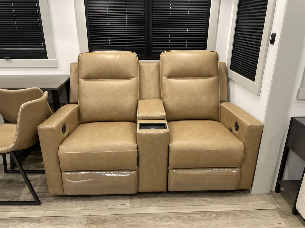 2026 Brinkley Model Z 3600, Photos photo 14