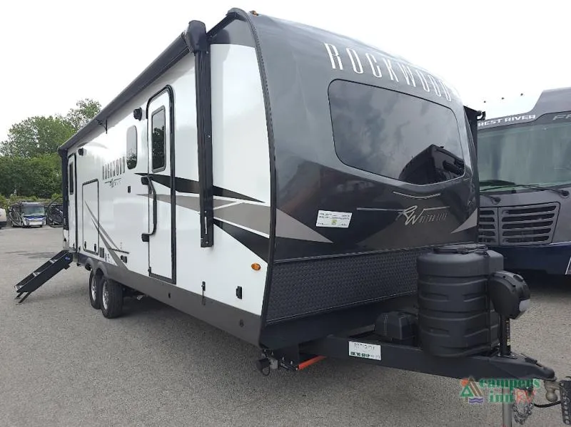 2025 Forest River Rockwood Ultra Lite 2614BS - Photo 2