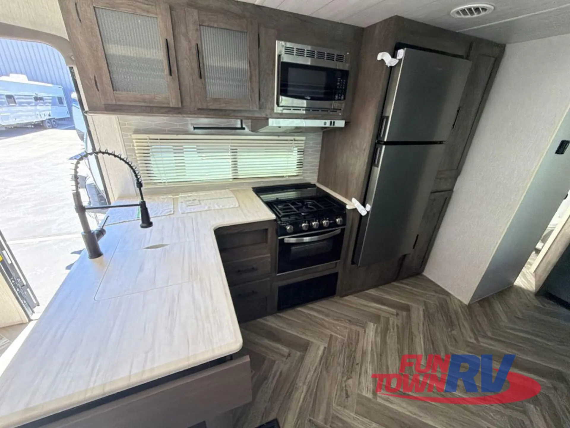 2022 Forest River Salem 32BHDS - Photo 4