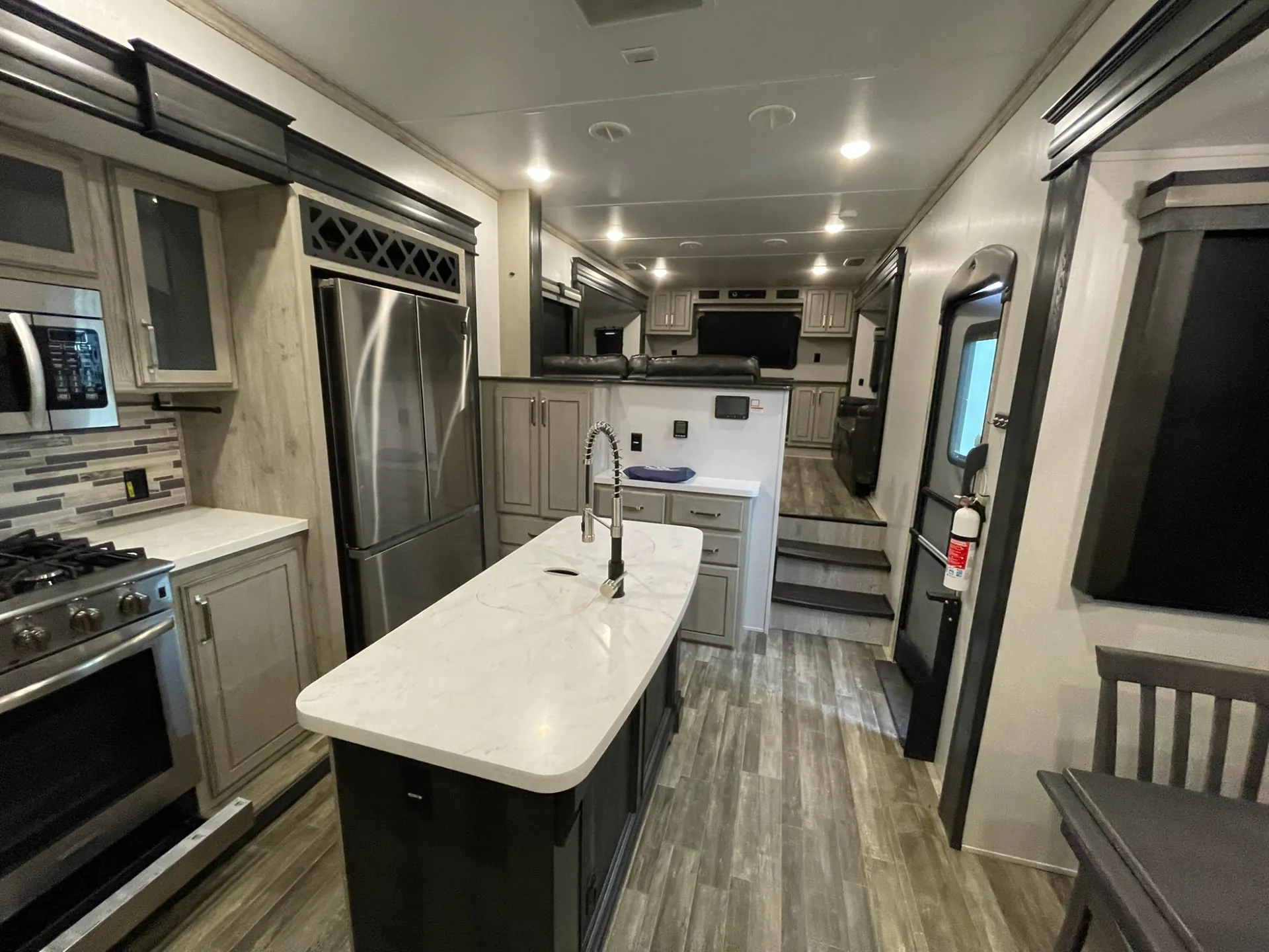 2022 Keystone Alpine 3712KB - Photo 3