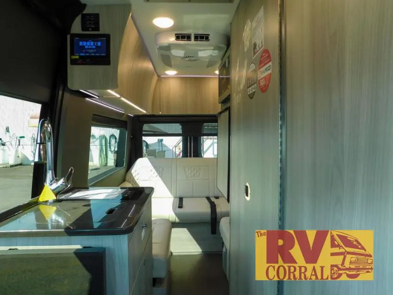 2025 Tiffin Motorhomes GT1 New    19 AG - Photo 4