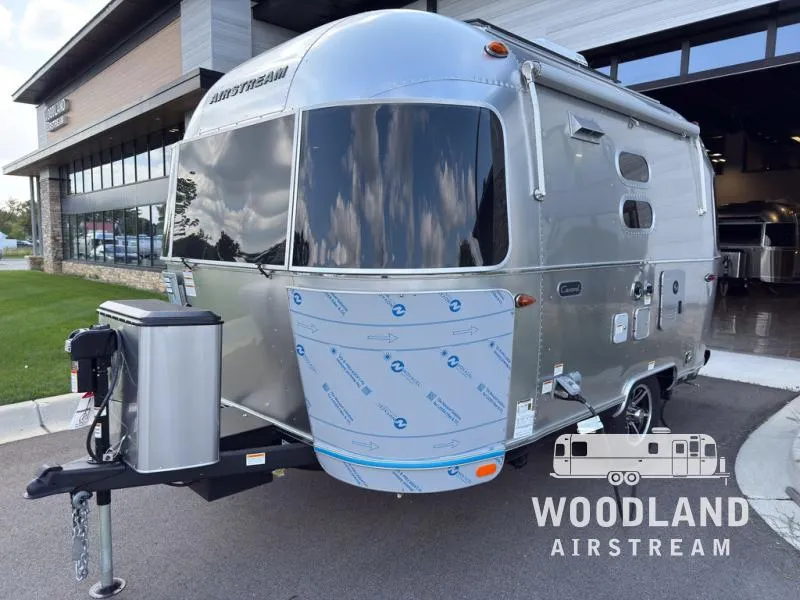 2026 Airstream Caravel 16RB - Photo 3