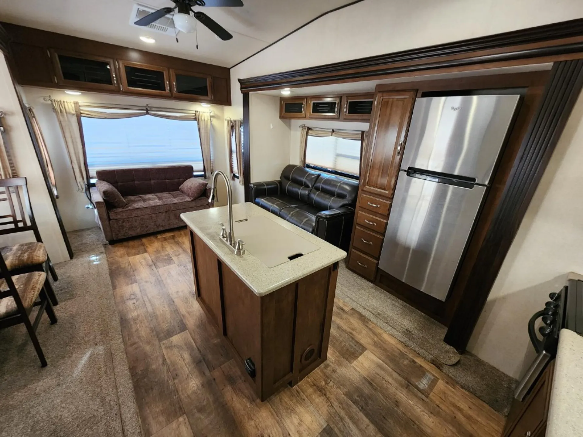 2018 Forest River Wildwood Heritage Glen 286RL — Photo 5