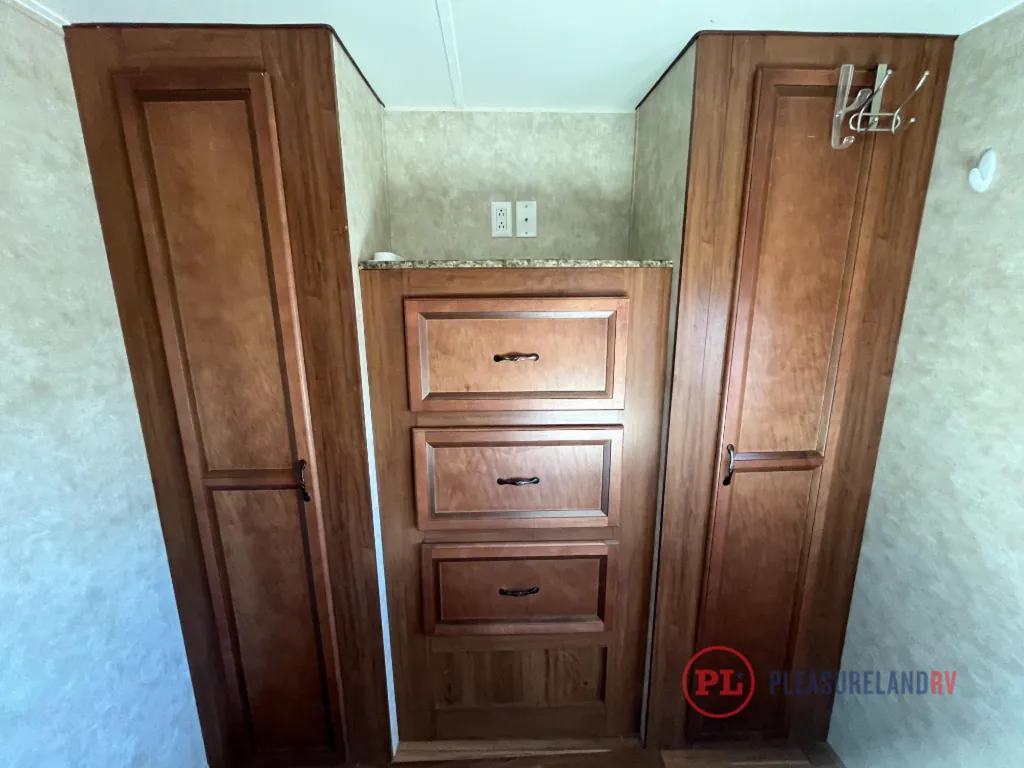 2015 Gulf Stream RV Innsbruck 30FRK, Photos photo 17
