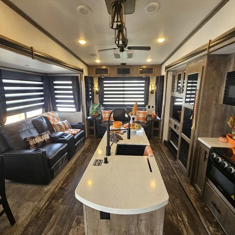 2021 Forest River Sabre 36BHQ, Photos photo 11