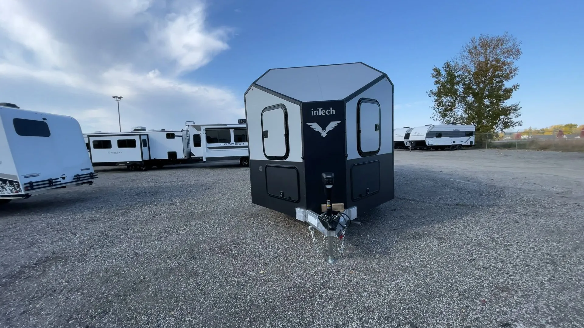 2026 inTech Black Wing 830 X - Photo 4