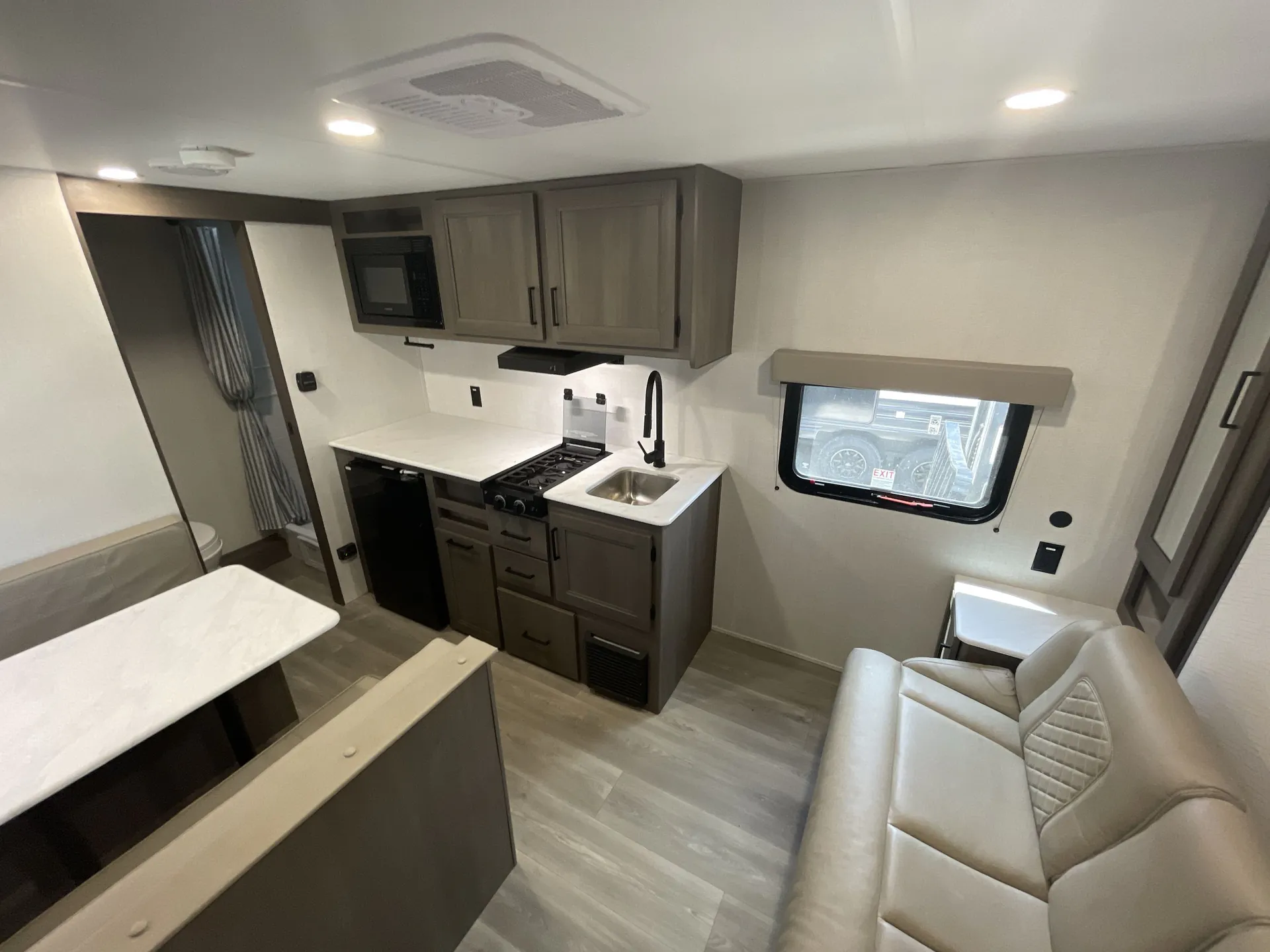 2025 Grand Design Imagine Aim 15RB — living area main