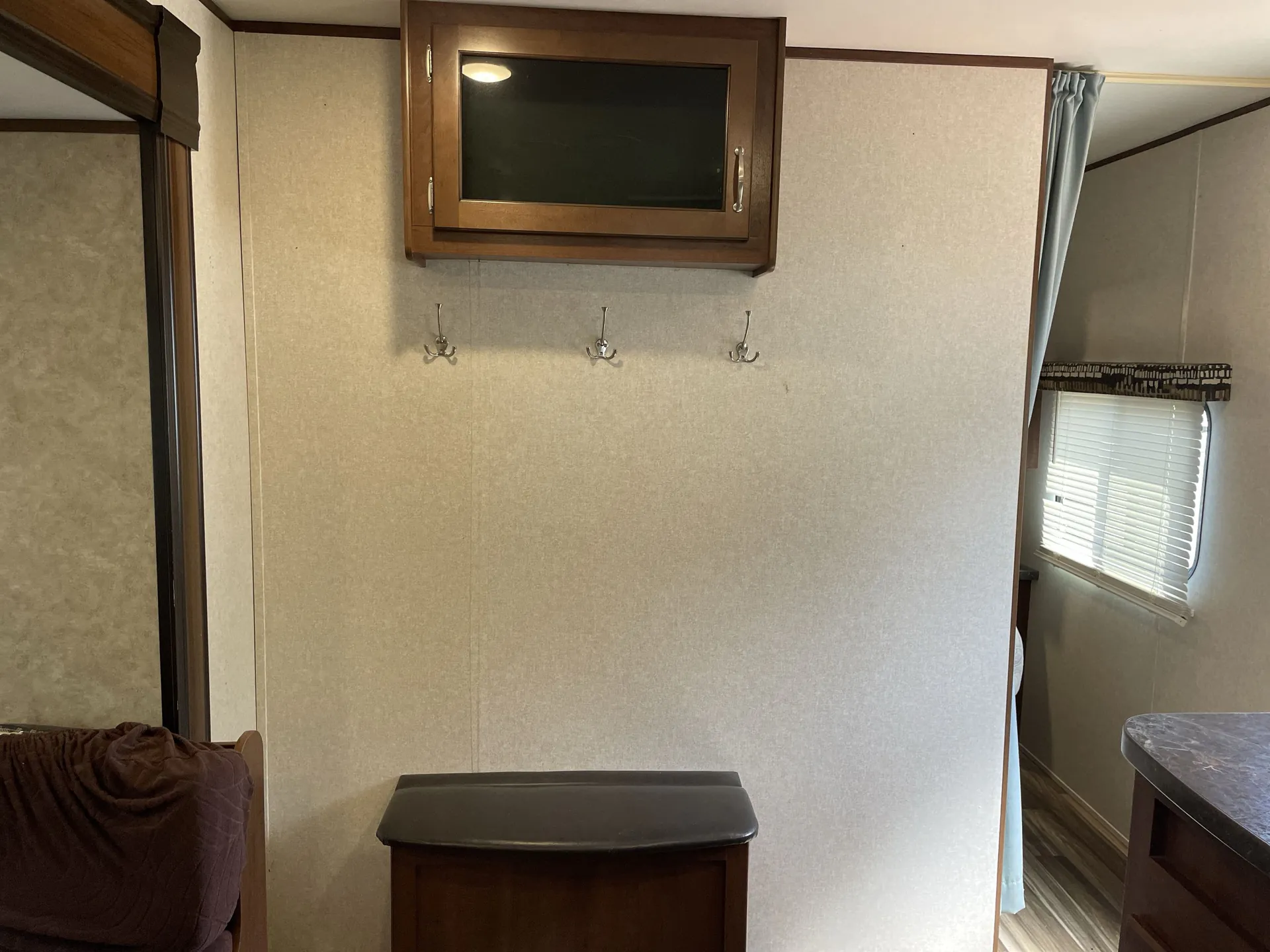 2017 Jayco Jay Flight 284BHS — living area main