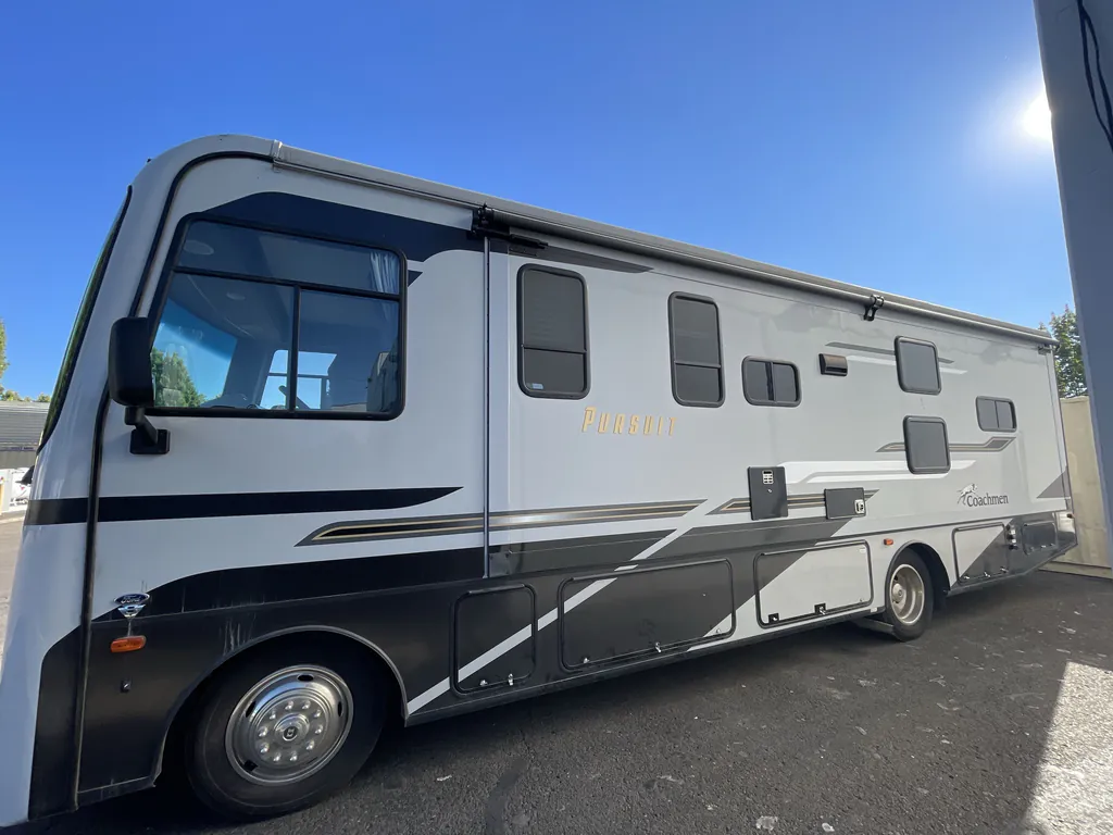 2023 Coachmen Pursuit 31BH, Photos photo 6