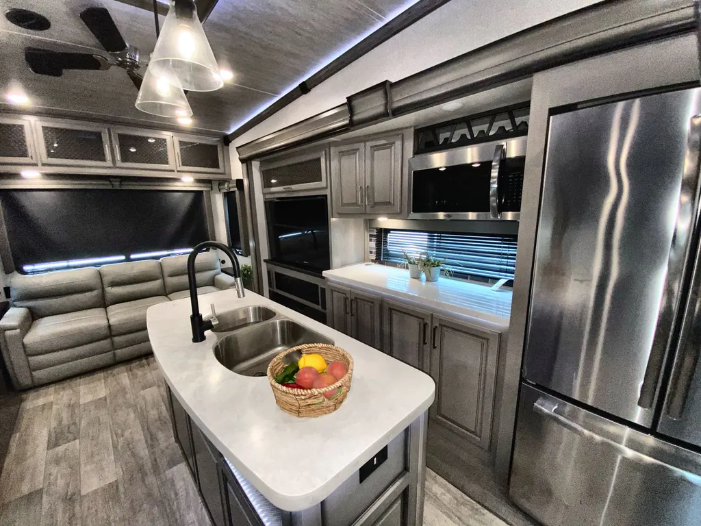 2021 Keystone Montana 3231CK, Photos photo 23