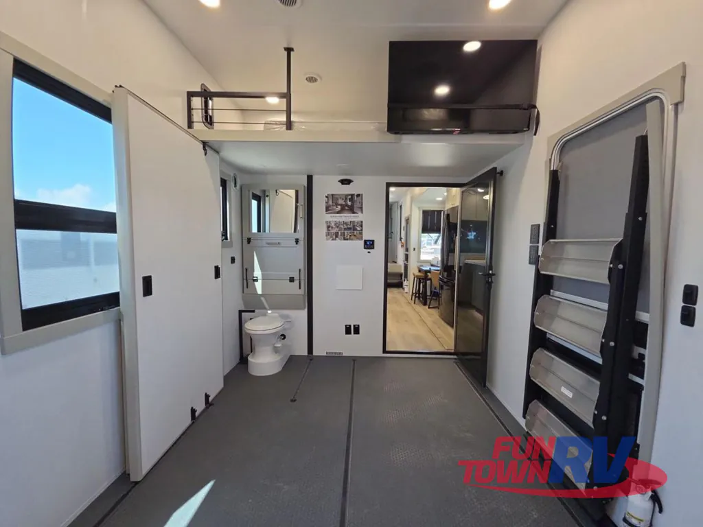 2026 Brinkley Model G 3950, Photos photo 41