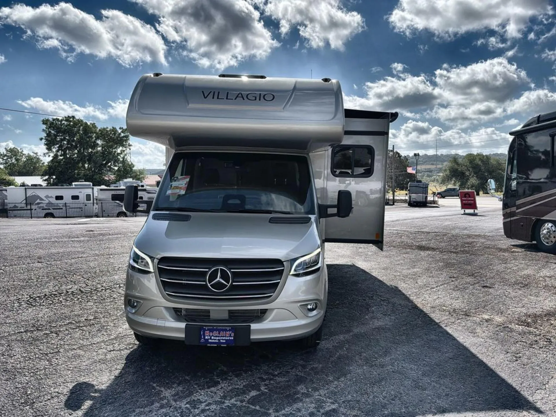 2027 Renegade RV Villagio 25RMC - Photo 4