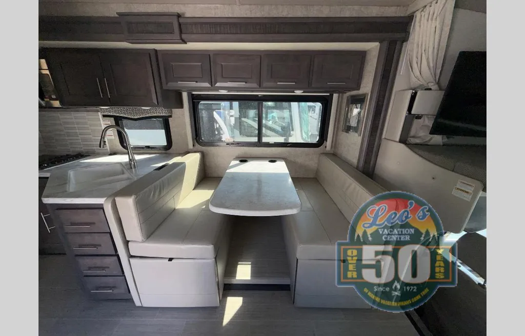 2022 Thor Motor Coach Magnitude RS36, Photos photo 17