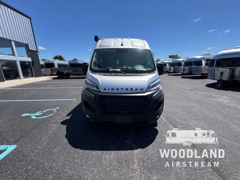 2026 Airstream Rangeline New    Std. Model - Photo 3