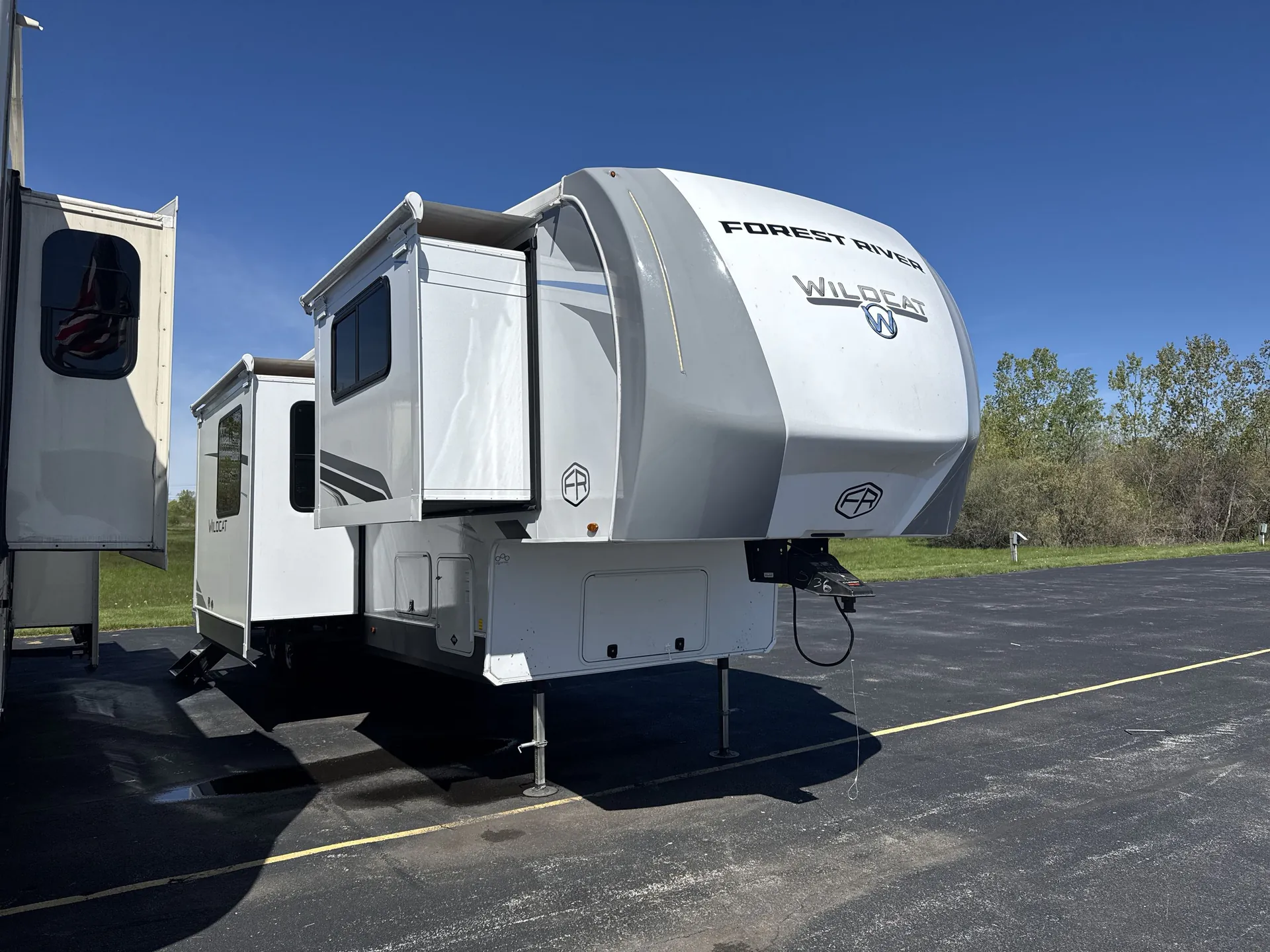 2025 Forest River Wildcat 35FL - Photo 2