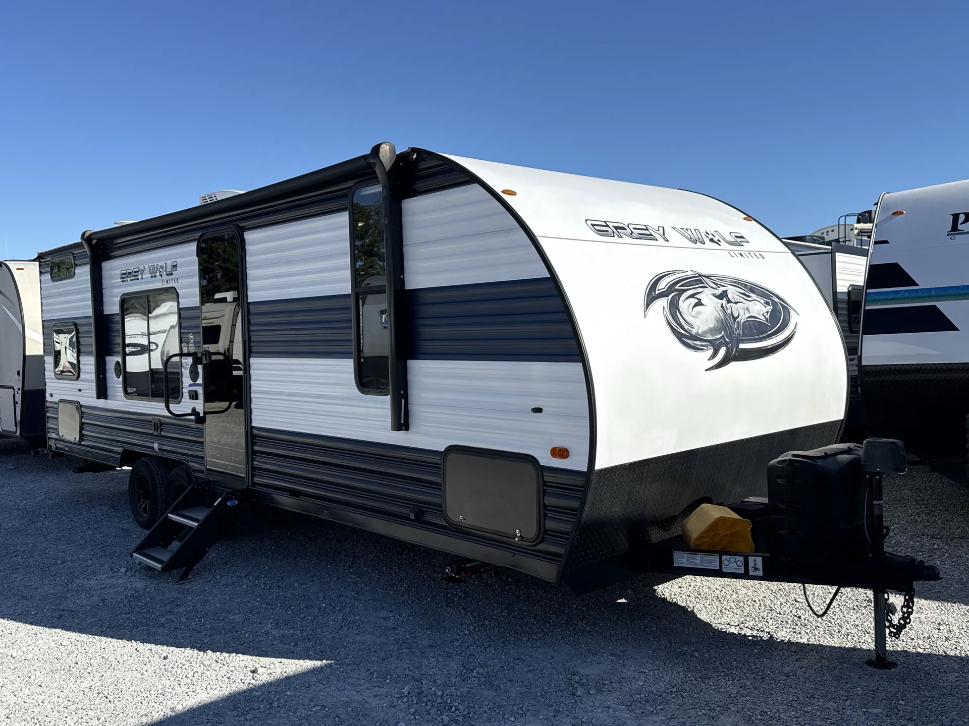 2023 Forest River Cherokee Grey Wolf 26DJSE