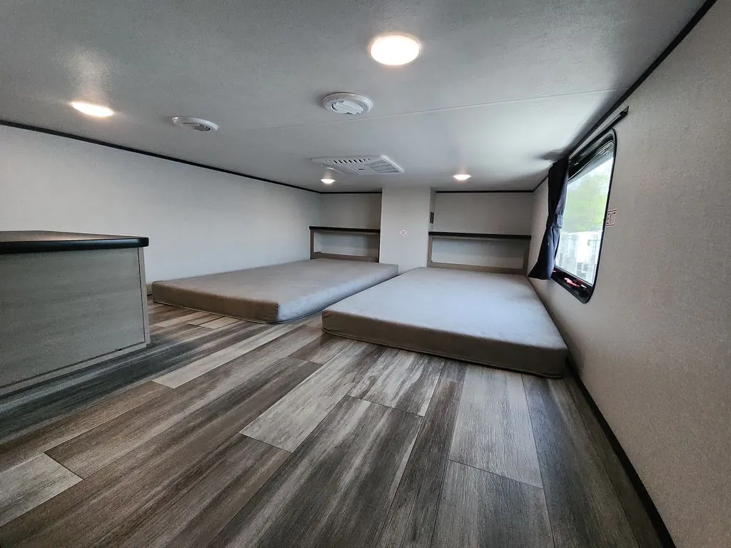 2026 Jayco Jay Flight Bungalow 401LOFT DS, Photos photo 32