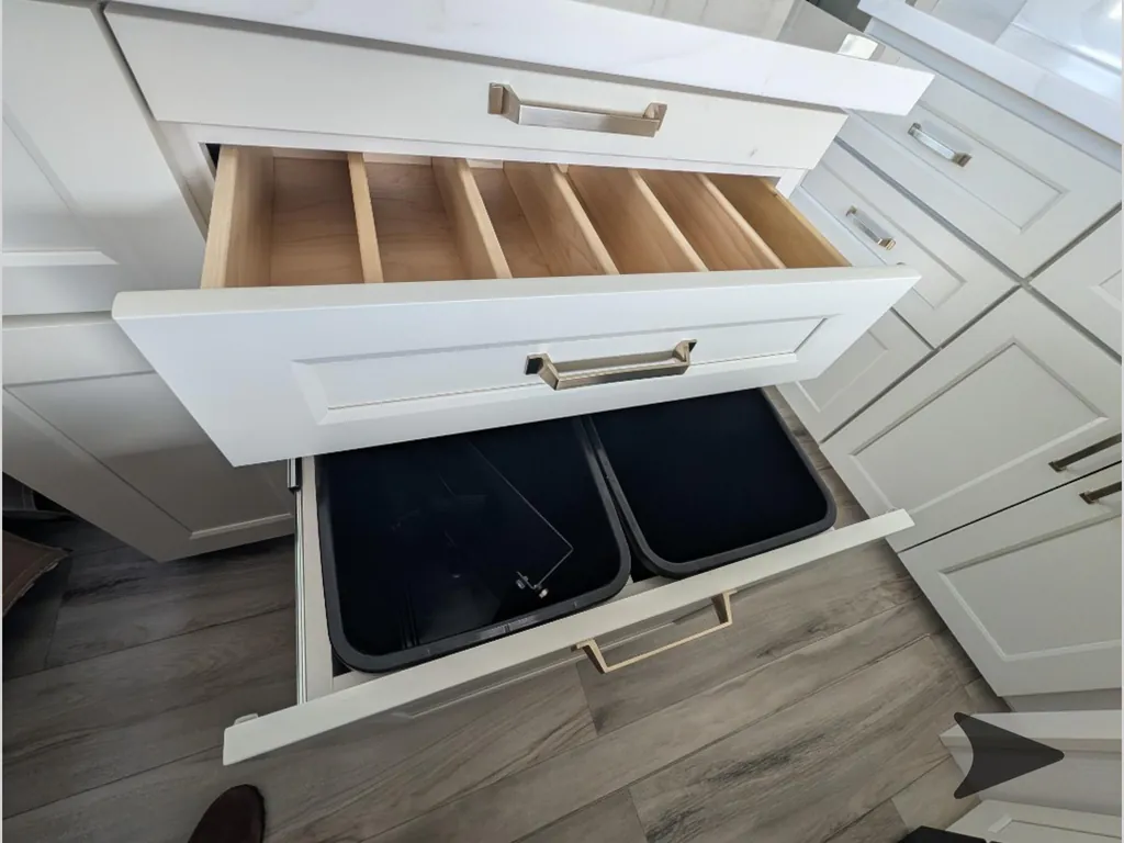 2027 Brinkley Model G 3970, Photos photo 19