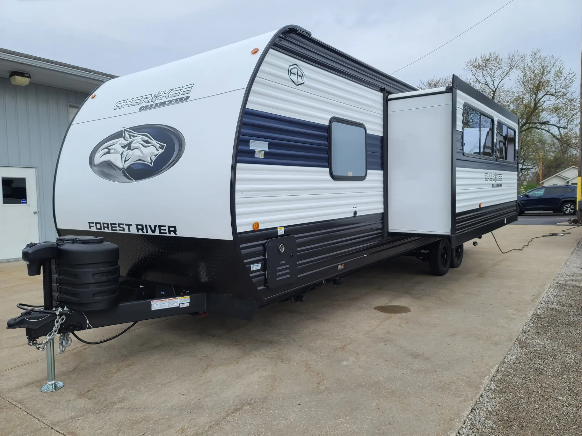2026 Forest River Cherokee Grey Wolf 26DBH - Photo 4